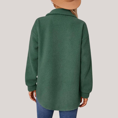 Plysjfrakk med reversert krage