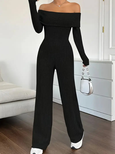 Ribbestrikket jumpsuit med skulderstropper