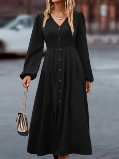Elegant langærmet kjole med V-hals og knapper