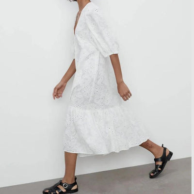 Daniella Midi-kjole med broderi og puffermer
