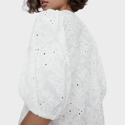 Daniella Midi-kjole med broderi og puffermer