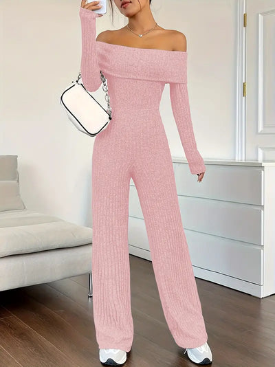 Ribbestrikket jumpsuit med skulderstropper