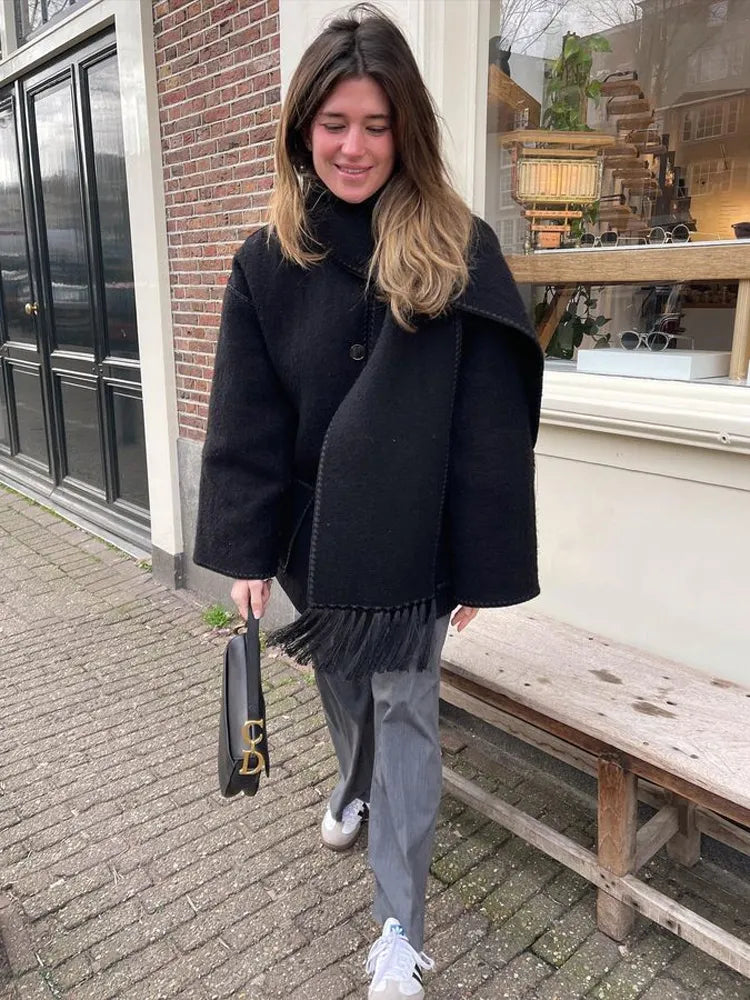 ELEGANT FRAKK MED SKJERF FOR KVINNER