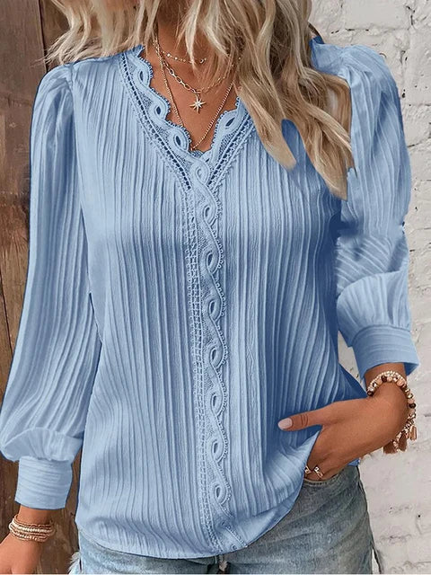 Elegant strikket langermet bluse med V-hals for kvinner