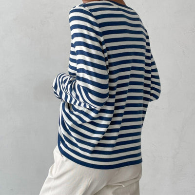 Stripete bluse med eleganse