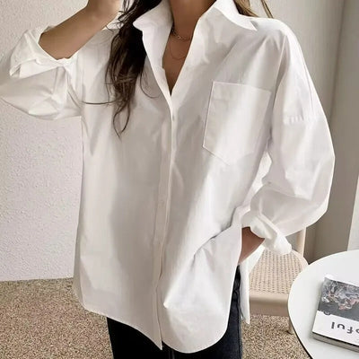 Elegant langermet hvit bluse for kvinner