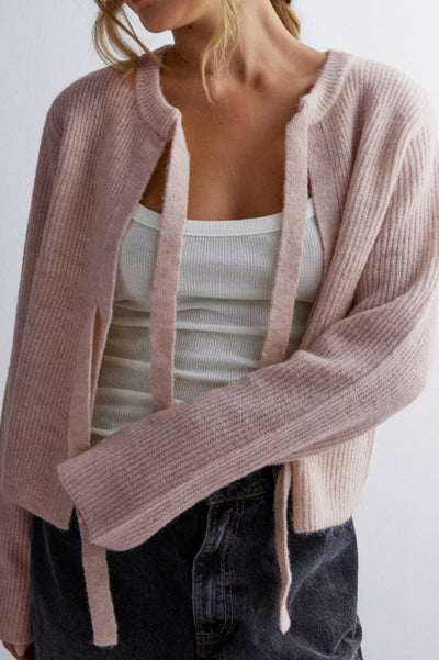 Elegant strikket cardigan med snøring for kvinner