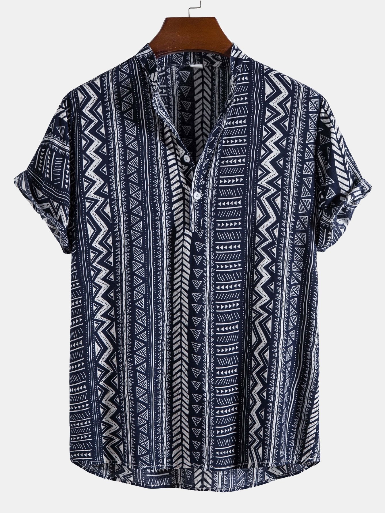Skjorte med geometrisk tribaltrykk og halv mansjett med Henley-krage