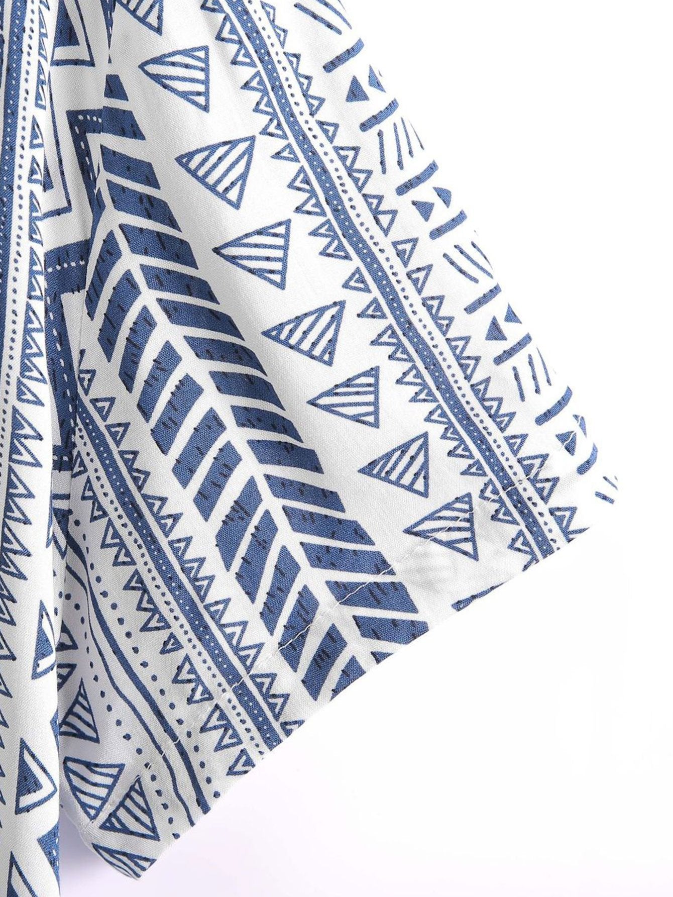 Skjorte med geometrisk tribaltrykk og halv mansjett med Henley-krage