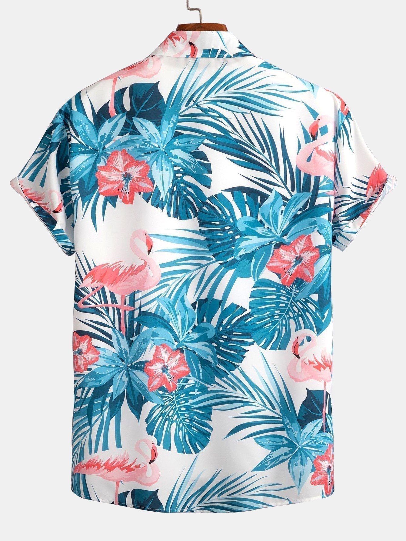 Skjorte med flamingoknappslå og badedrakt med tropisk mønster