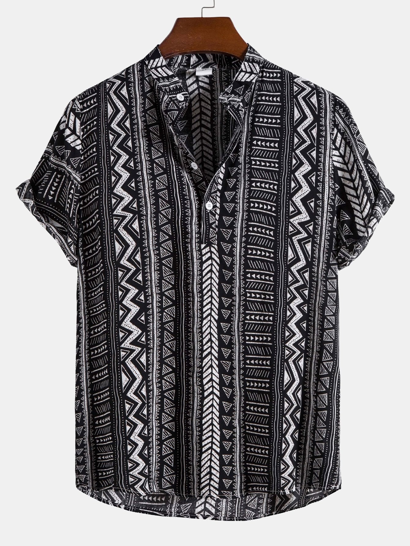 Skjorte med geometrisk tribaltrykk og halv mansjett med Henley-krage