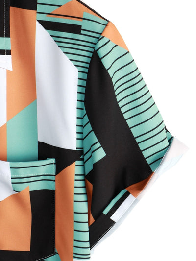 Skjorte med geometrisk stripetrykk