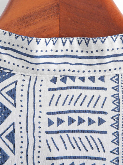 Skjorte med geometrisk tribaltrykk og halv mansjett med Henley-krage